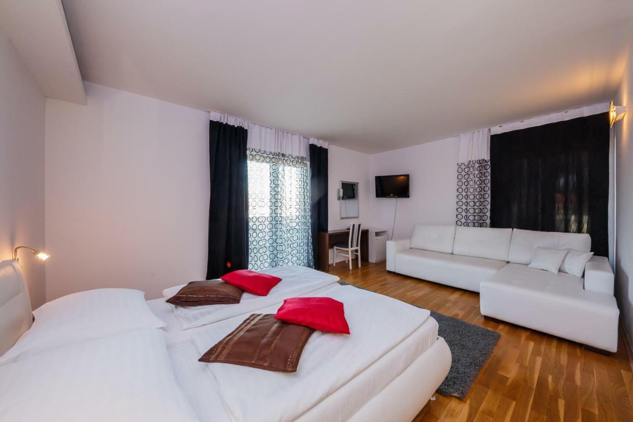 Villa Sveti Križ Trogir Exteriör bild